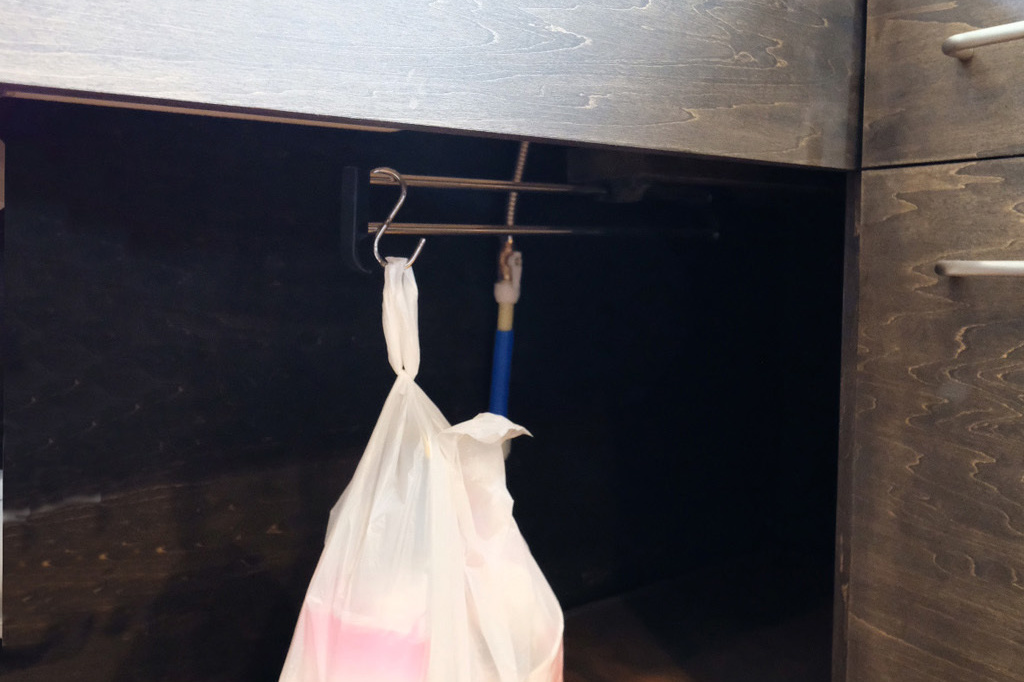 ゴミラックハンガー