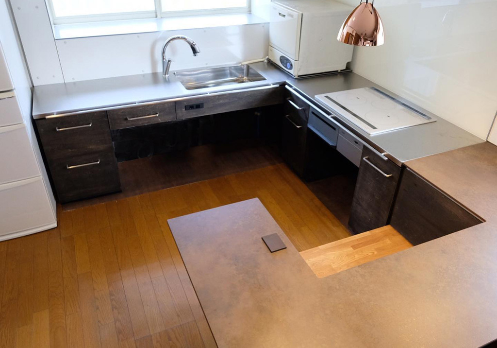 車椅子利用しやすい意匠向上造作キッチン