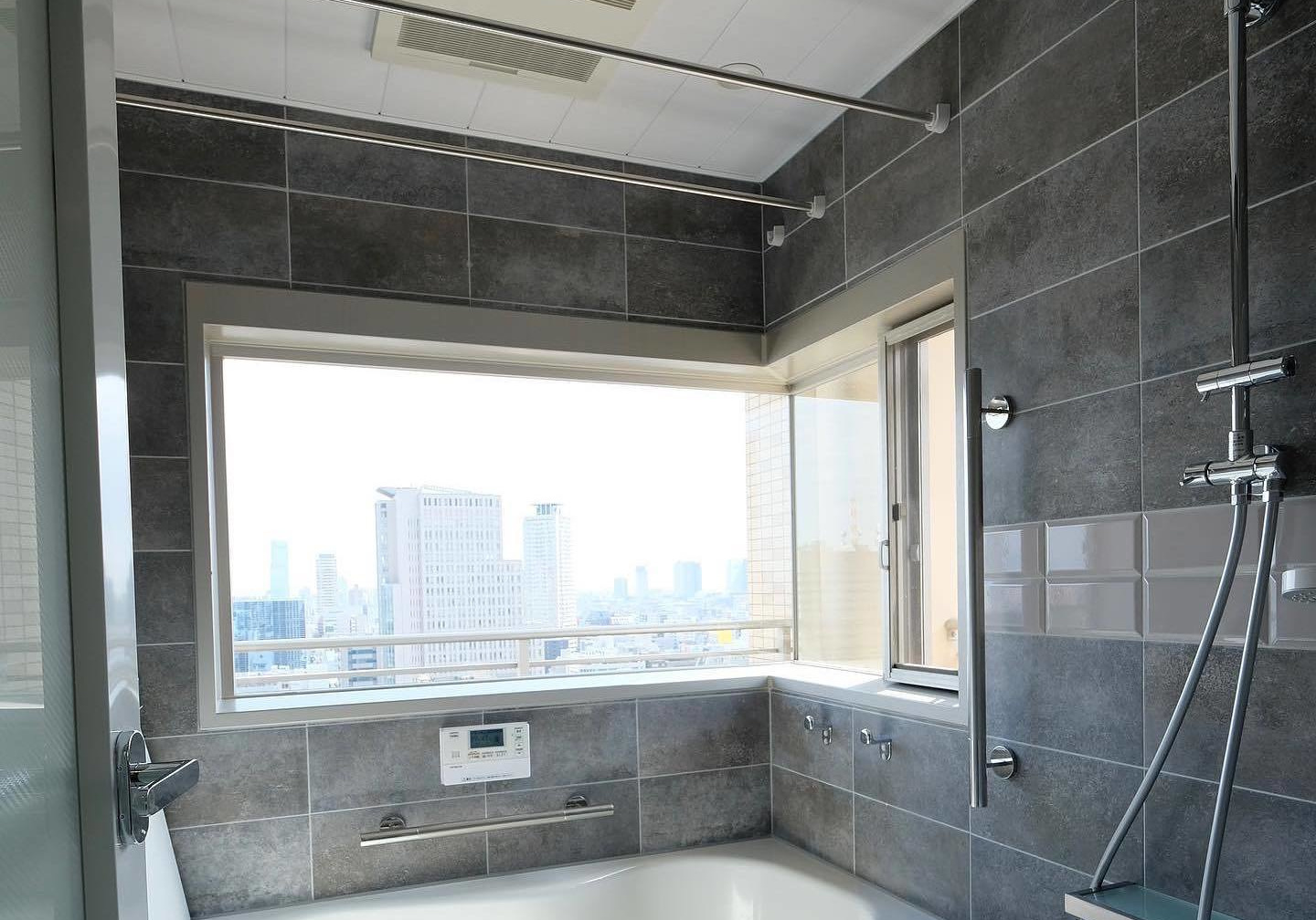 タワーマンション眺望良好バスルームリノベ